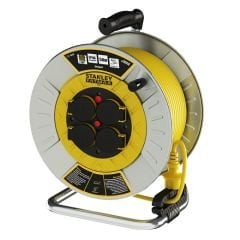 Stanley St-Mc Metal Ip44 4 Soketli 40 Metre Makaralı Kablo / 3X1,5Mm Sarı Kablo